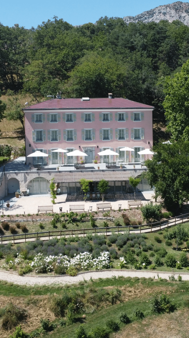 zoom-in-villa
